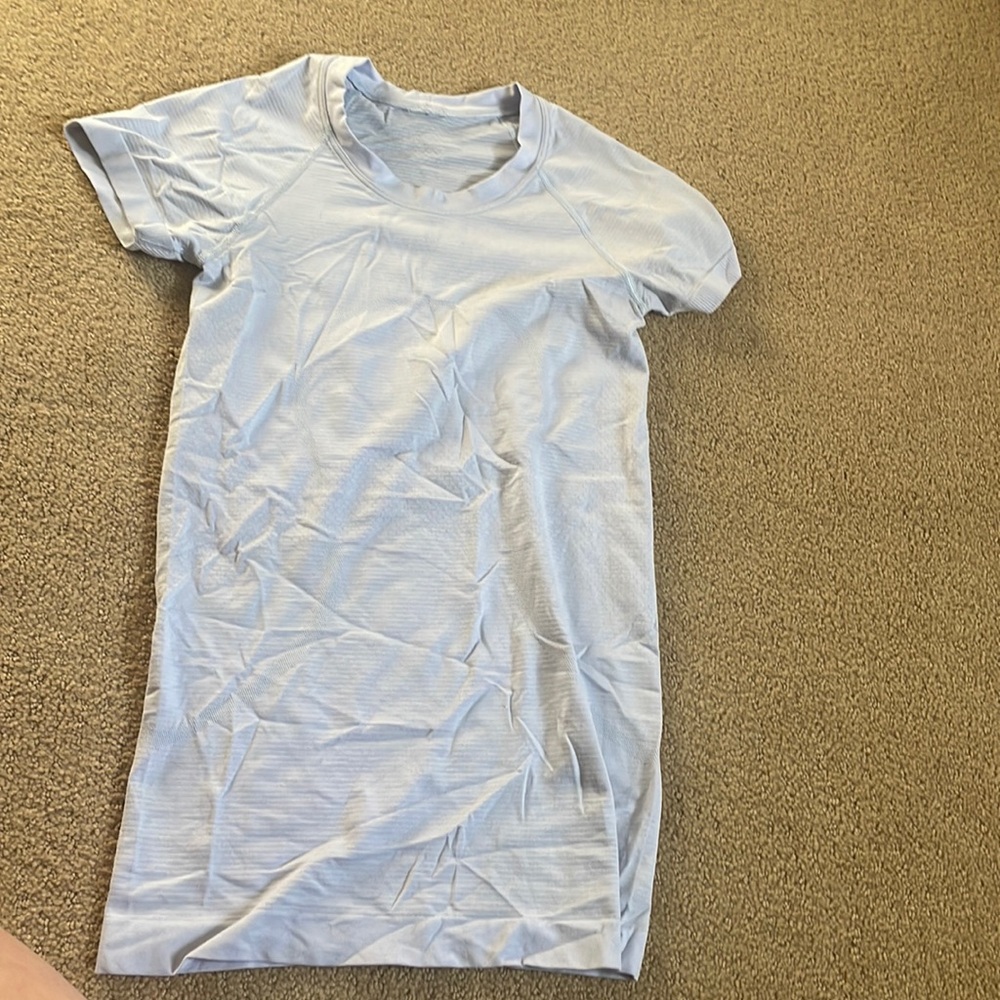 Swiftly Tech Lululemon Short Sleeve in Lilac